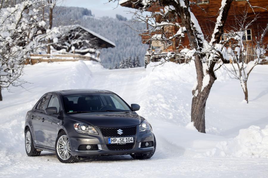  Suzuki Kizashi Sport 4x4 2011 года  (фото 16 из 22)